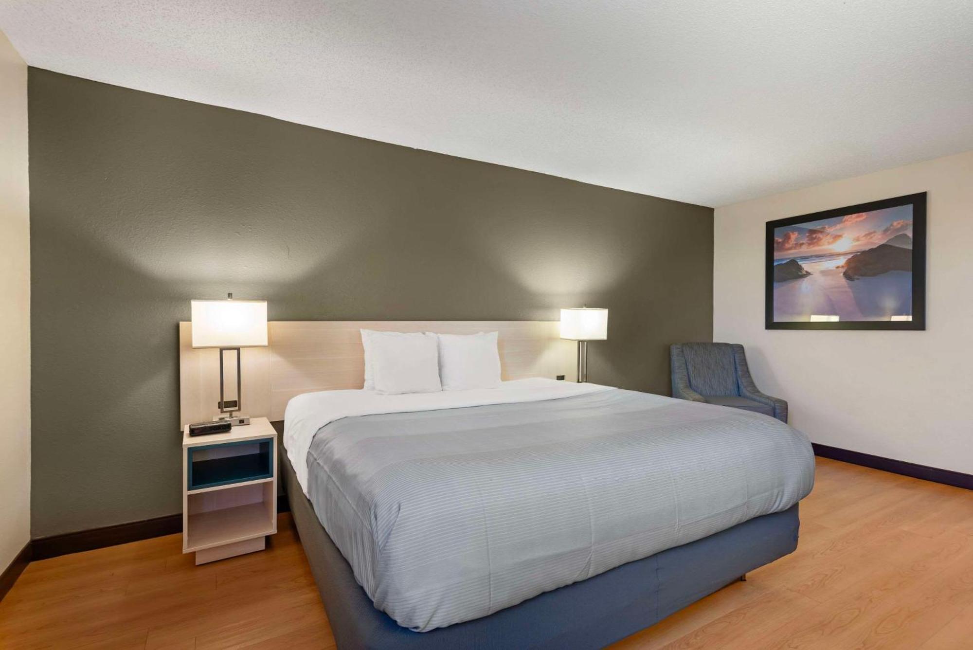 Quality Inn Valley - West Point Экстерьер фото
